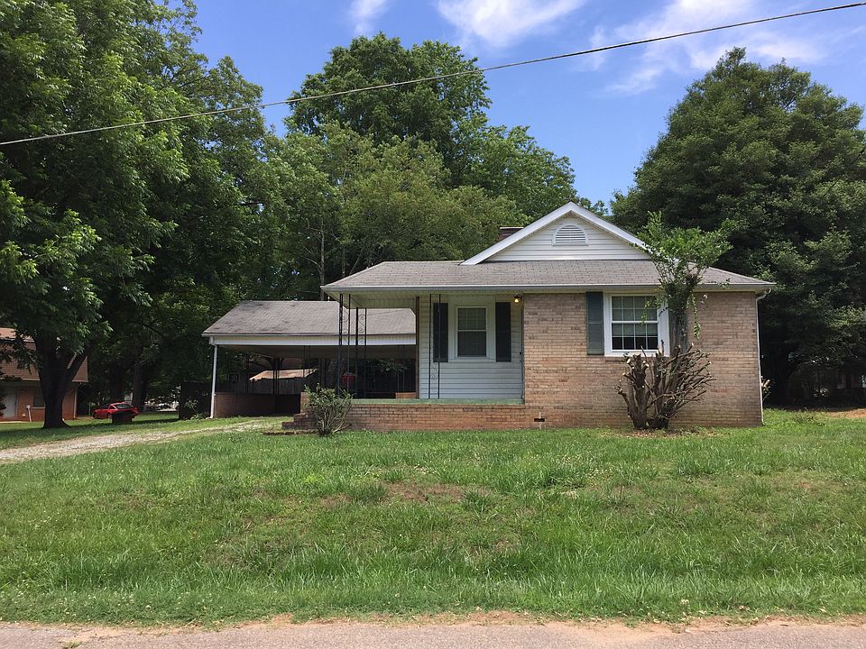 608 Carolina Blvd