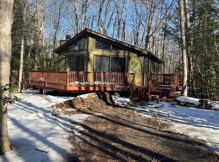 73 Dryden Dr, Albrightsville, PA