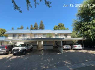 545 N Divisadero St APT D, Visalia, CA 93291