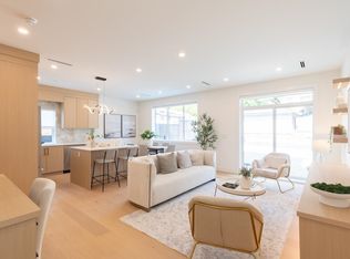 3615 Turner St #4, Vancouver, BC V5K2J2