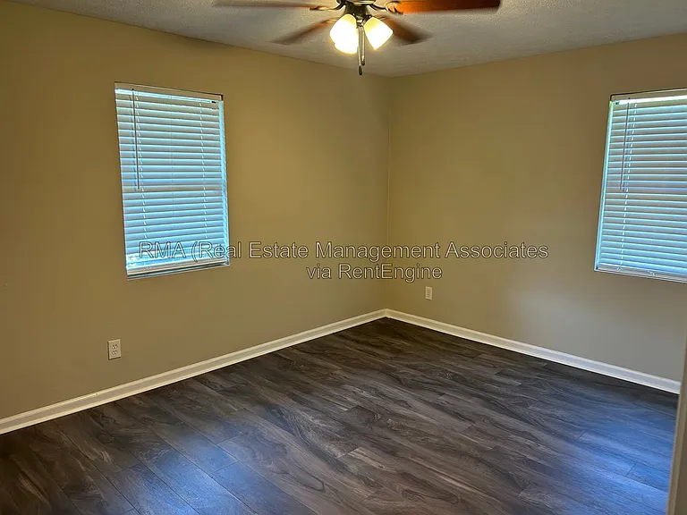 1045 Vineyard Rd #A — Photo 3