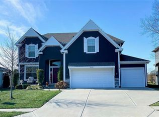 16616 S Lind Rd, Olathe, KS 66062