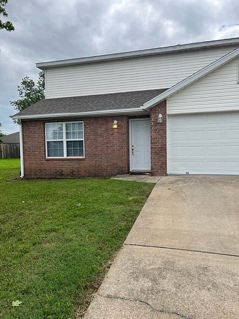 1st image of 903 SW Hopi Cir