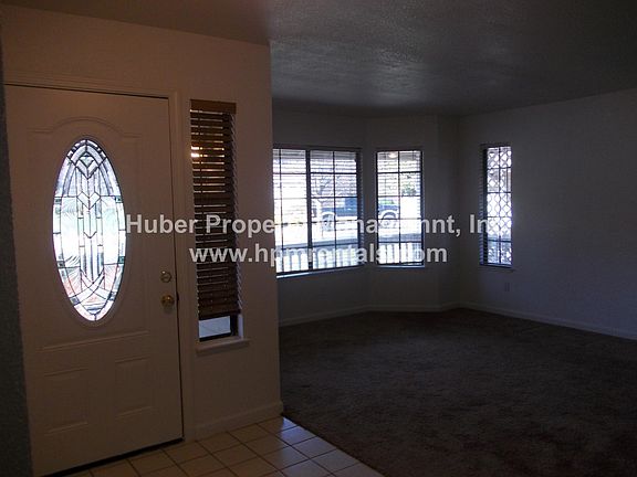 3rd image of 1330 Deerwood Pl