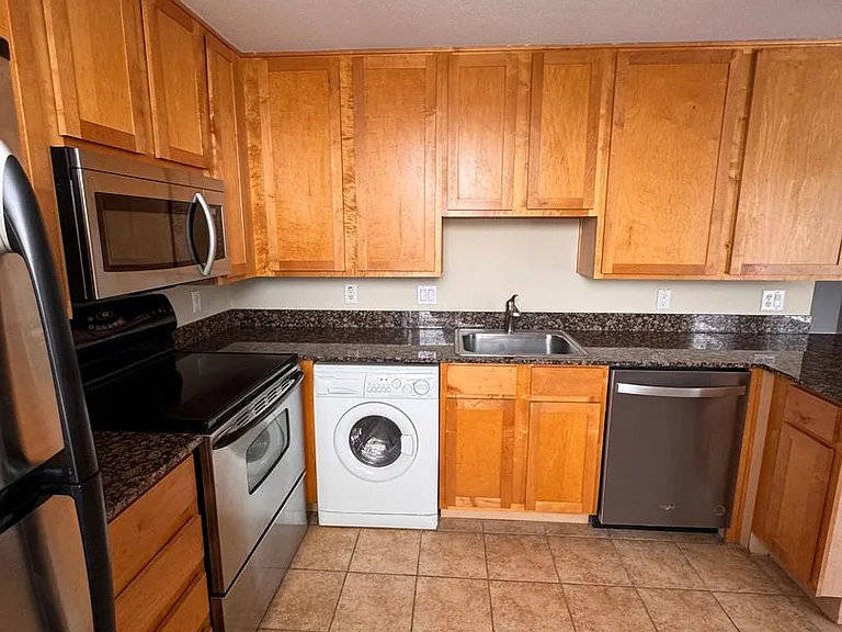 5630 Pershing Ave #36 — Photo 3