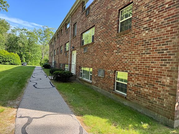 2nd image of 299 Upton St #26ebb3e19