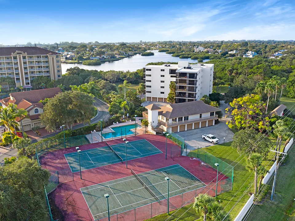 Residences at Blackburn Bay