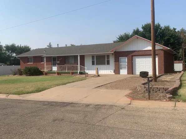 215 E 10th St, Ellsworth, KS 67439