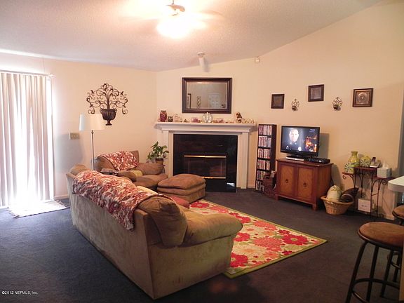 4th image of 10728 Chambers Way E