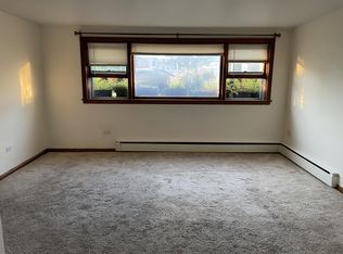 5643 W Montrose Ave #B, Chicago, IL 60634