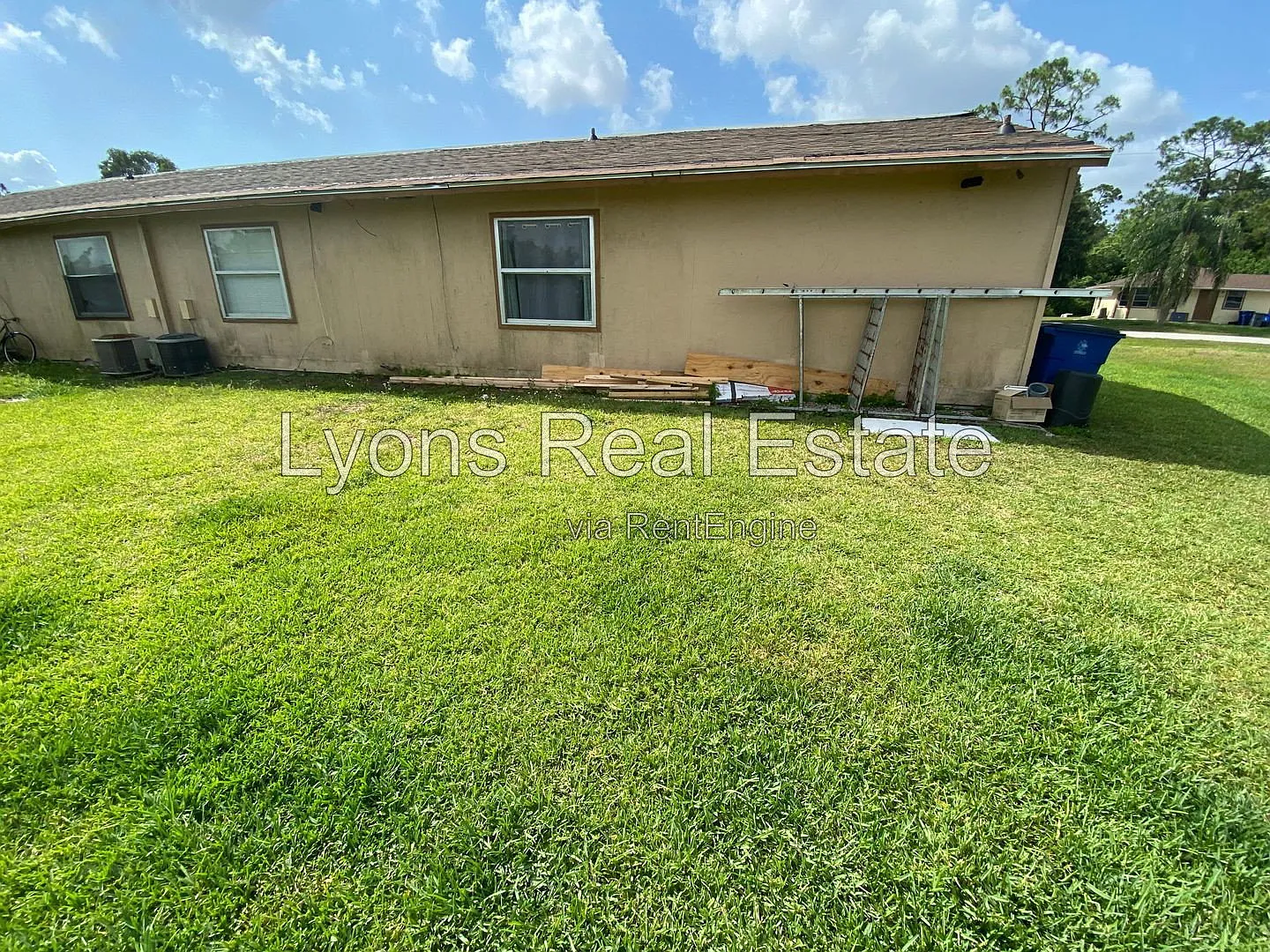 2 bed, 2.0 bath, 840 sqft, $1,095 — Photo 3