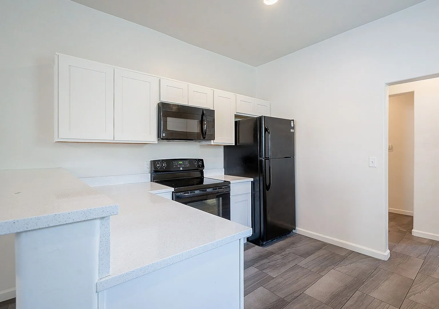 436 N. Euclid Ave. — Photo 2