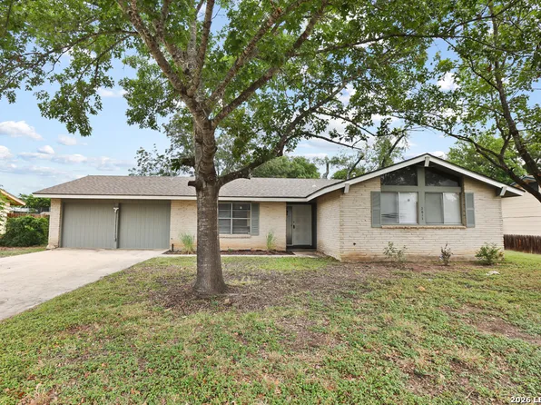 5611 Sir Gareth Dr, San Antonio, TX 78218