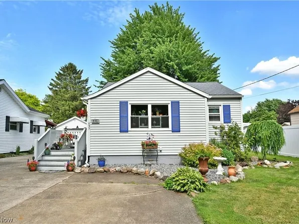 632 Chestnut St, Conneaut, OH 44030