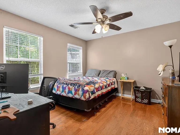 2226 Dresden Grn NW — Photo 27