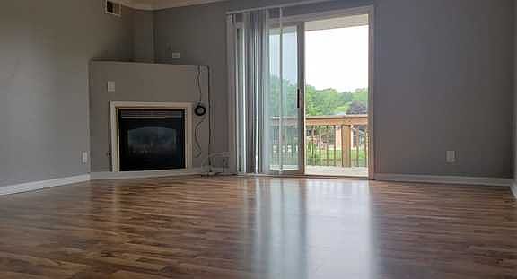 5th image of 1870 Tall Oaks Dr #31