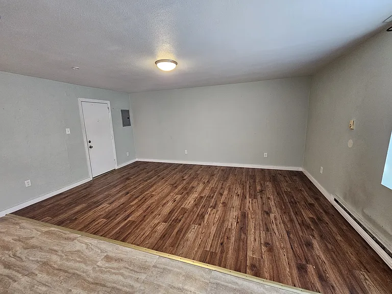 834 N Lincoln Ave #5 — Photo 3