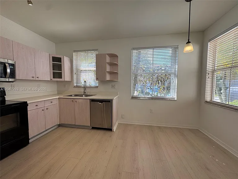 1595 Seagrape Way #- — Photo 15