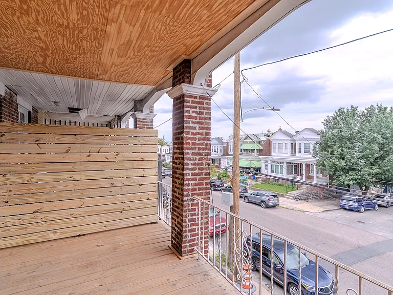 Private balcony just off the master bedroom.