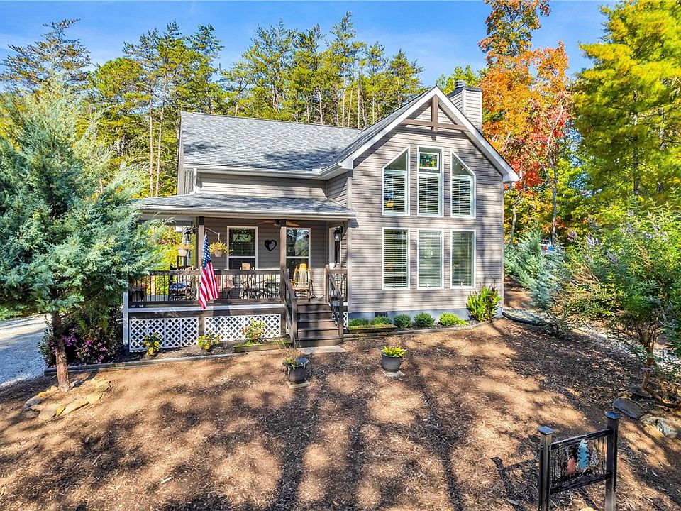 1st image of 735 Shining Moon Ln