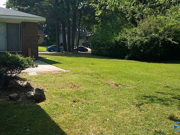 2nd image of 200 Curtis Cir SE