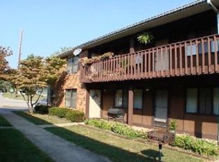 2407 Frank Scott Pkwy W APT 2, Belleville, IL 62223