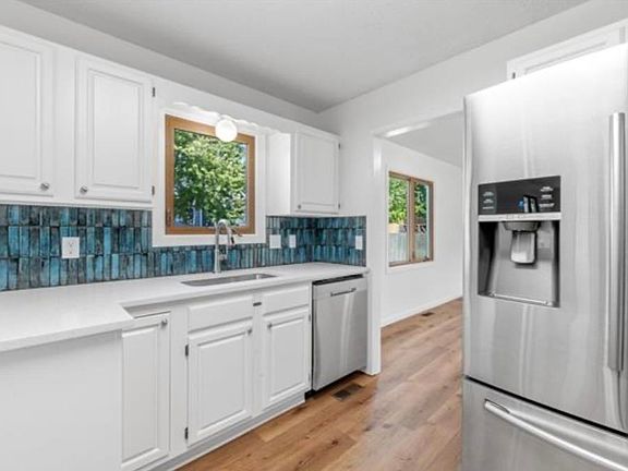 5th image of 7802 W Westlawn St