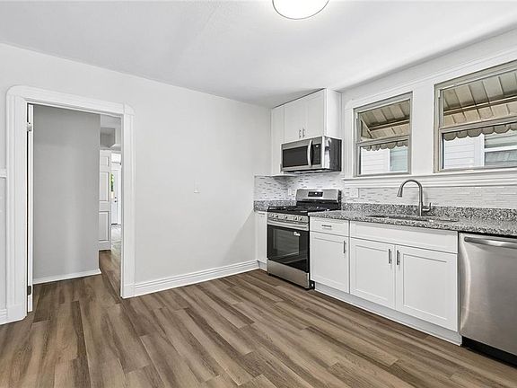 5th image of 1713 Pleasure St