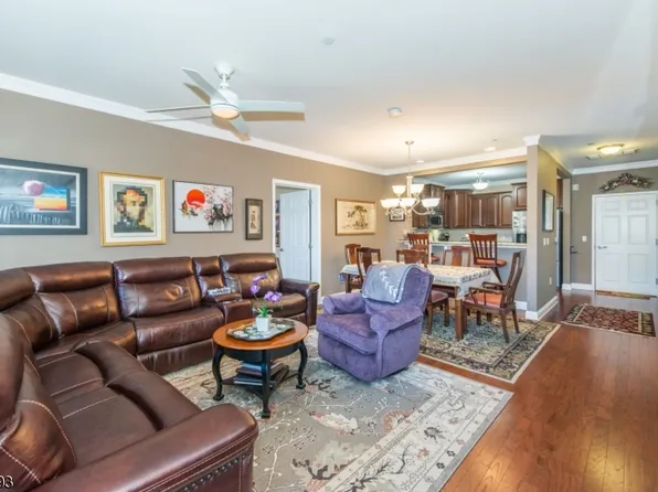 8215 Polk Dr, Rockaway Twp., NJ 07866