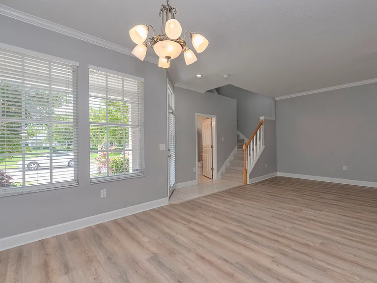 10109 Hayfield Way — Photo 10