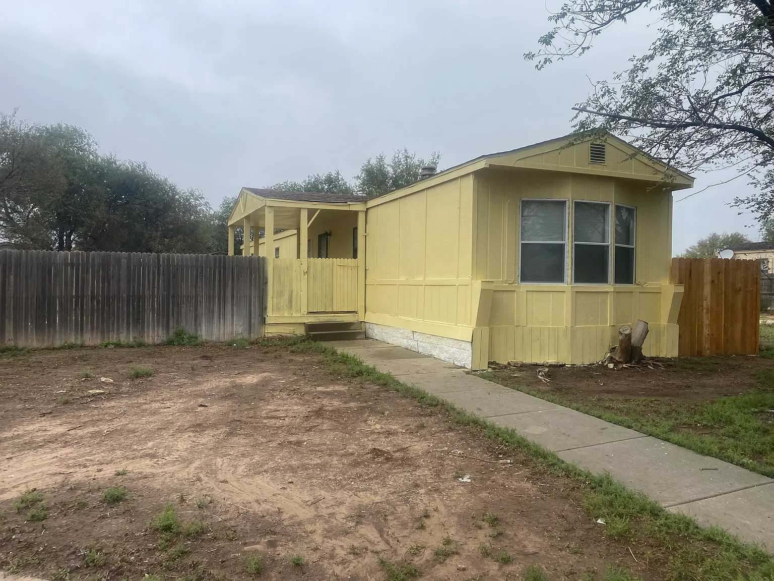 1242 Casa Grande St — Photo 2