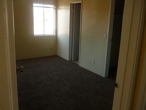 4th image of 5184 Escondido St APT B