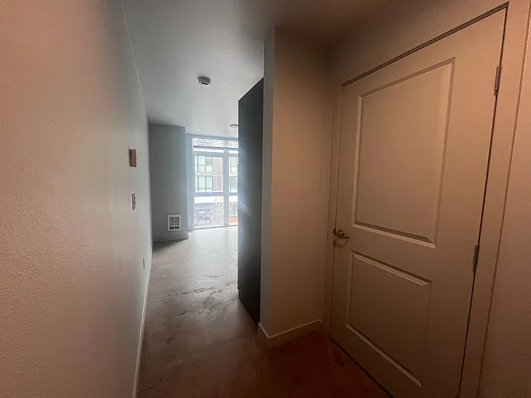 Minnie Flats | 101 Denny Way, Seattle, WA 98109 — Photo 22