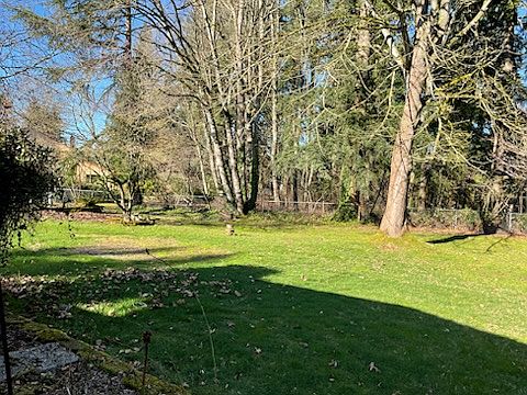 3rd image of 1623 NW Greenbriar Dr