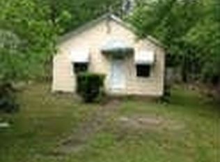 25 Flanders Blvd, Flanders, NY 11901