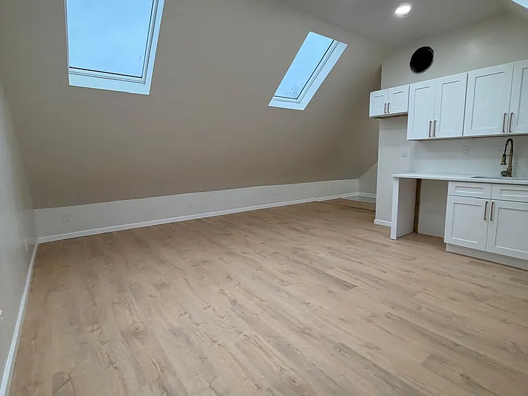 2458 Professor St #3 — Photo 1