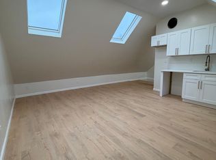 2458 Professor St #3, Cleveland, OH 44113