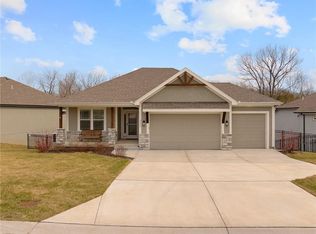 8525 Primrose St, De Soto, KS 66018