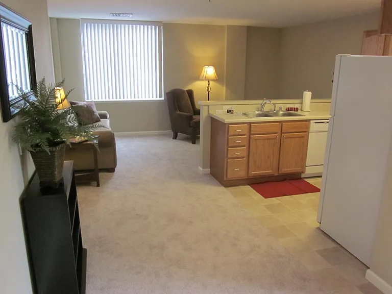 826 Taylor Pkwy — Photo 16