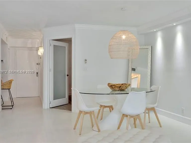 2401 Collins Ave #1805 — Photo 2