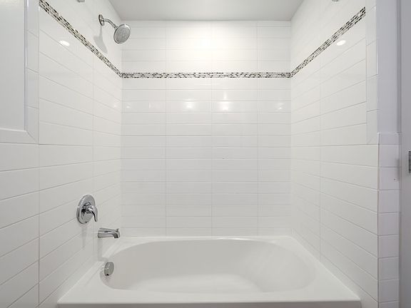 2nd image of 1710 Park Ave #508