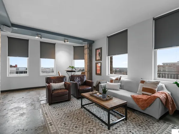 100 N 12th St APT 904, Lincoln, NE 68508