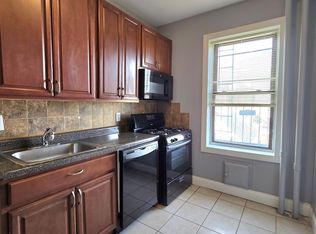 42 W 29th St #B4, Bayonne, NJ 07002