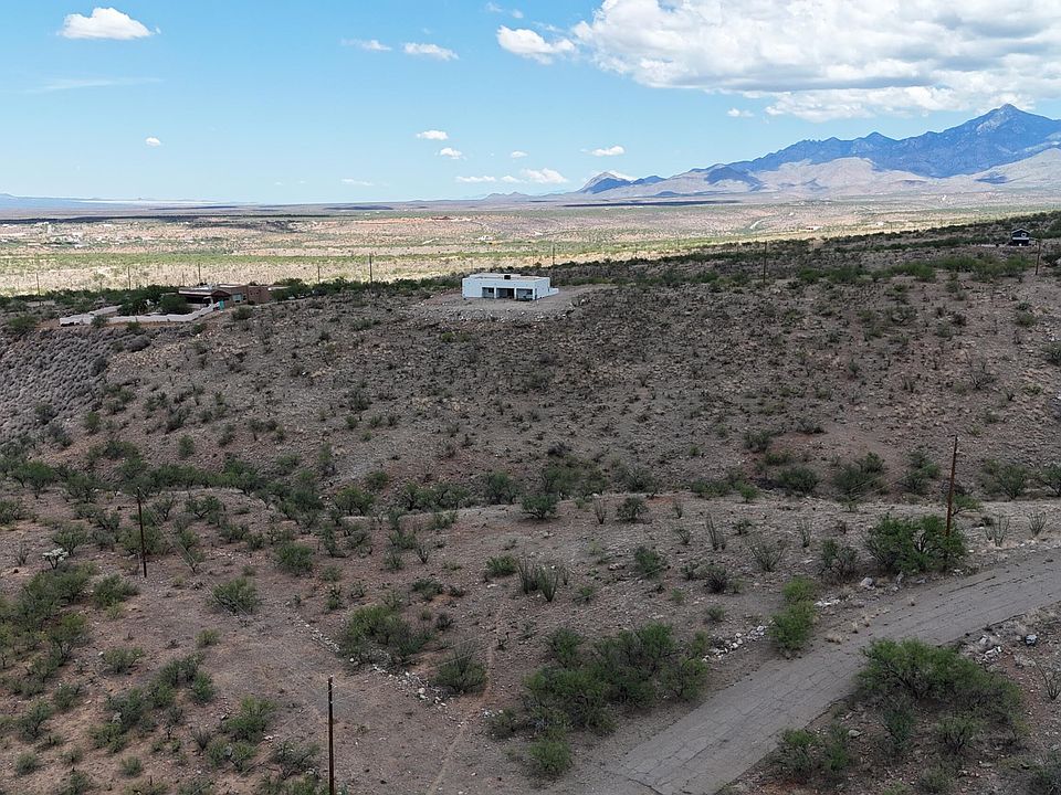 2nd image of 1729 Ubre Ct #8