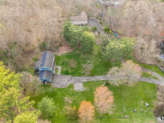 3rd image of 1016 Long Ridge Road