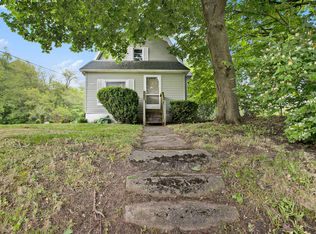 370 Leenhouts St, Kalamazoo, MI 49048