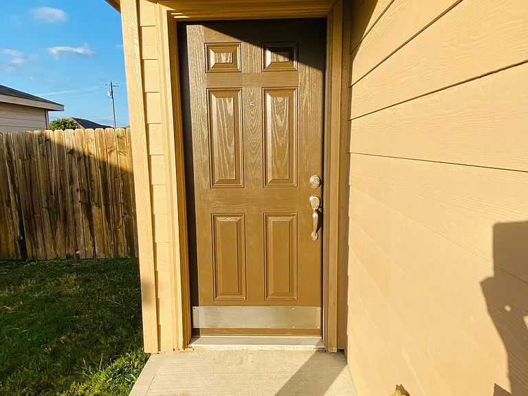 596 Ruby Ln — Photo 7