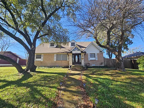 5027 Regatta Dr Photo 1