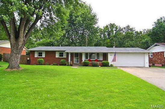 1st image of 2214 Sherwood Dr