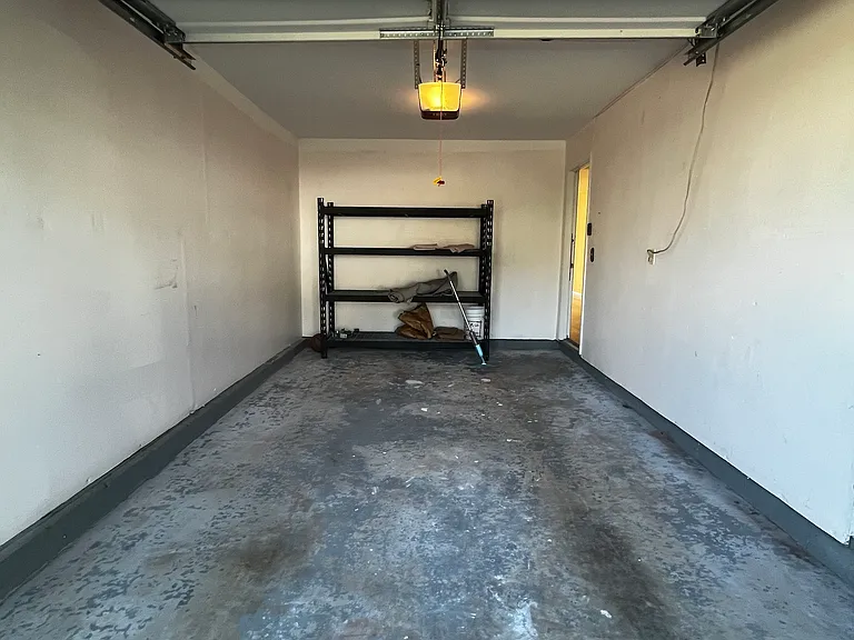 1 car garage